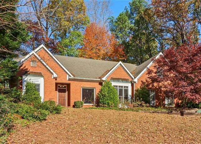 Property at 230 Wessex Ct, Atlanta, GA 30328, 4 beds, 3.5 baths