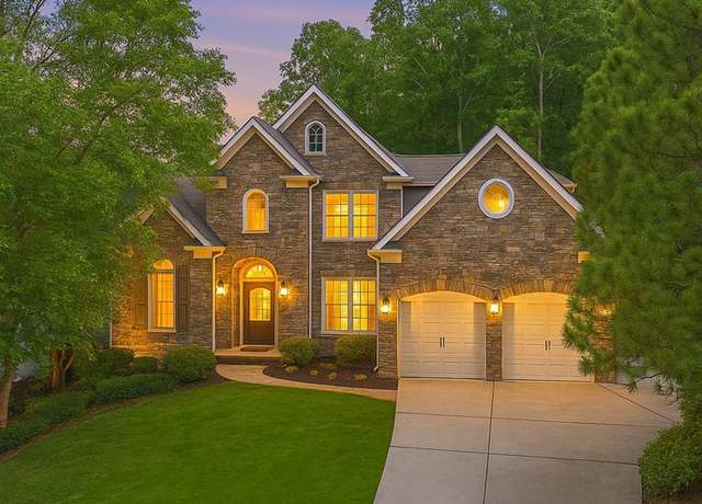 Property at 5705 Registry Oaks Ln SE, Mableton, GA 30126, 8 beds, 7 baths