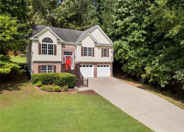 Property at 136 Walkers Pond Dr, Villa Rica, GA 30180, 4 beds, 3 baths