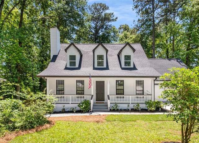 Property at 944 Pine Ridge Dr, Stone Mountain, GA 30087, 3 beds, 2.5 baths