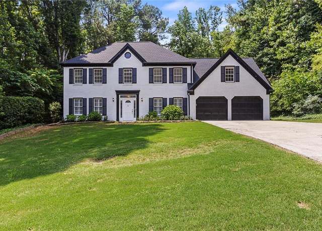 Property at 4220 Singing Post Ln NE, Roswell, GA 30075, 5 beds, 2.5 baths