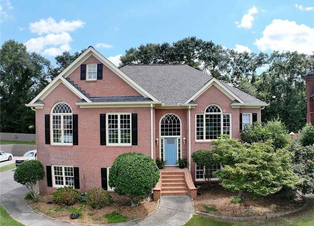 Property at 28 Hampton Ln, Cartersville, GA 30120, 4 beds, 3 baths