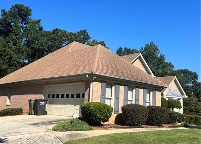 Property at 2638 Westchester Pkwy SE, Conyers, GA 30013, 6 beds, 3 baths