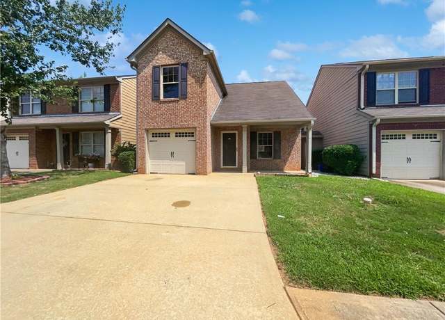 Property at 313 Lauren Dr, Fairburn, GA 30213, 3 beds, 2.5 baths