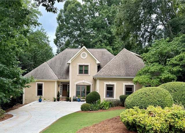 Property at 5640 Sandown Way, Johns Creek, GA 30097, 6 beds, 4.5 baths