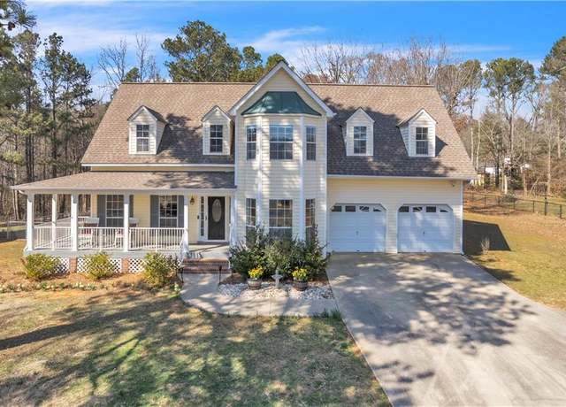 Property at 206 Charles Dr NE, Calhoun, GA 30701, 4 beds, 2.5 baths