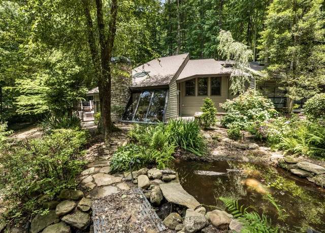 Property at 4171 Blackland Dr, Marietta, GA 30067, 4 beds, 3 baths