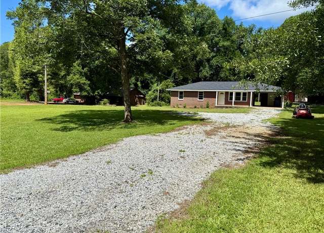 Property at 882 Campbell Rd, Covington, GA 30014, 3 beds, 1 bath