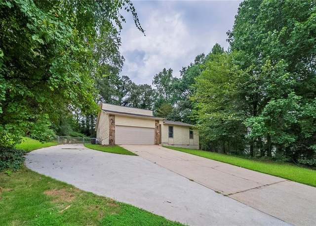 Property at 5115 Carole Pl, Stone Mountain, GA 30087, 3 beds, 2 baths