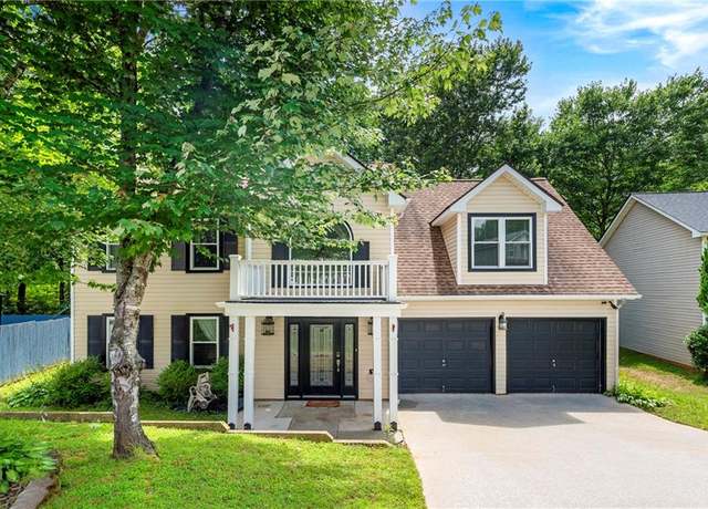 Property at 1086 Erie Cir, Stone Mountain, GA 30087, 3 beds, 2.5 baths