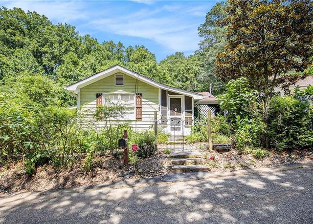 Property at 4329 Park St, Acworth, GA 30101, 3 beds, 2 baths