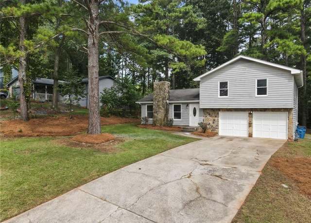 Property at 7356 Caribou Trl, Riverdale, GA 30296, 3 beds, 2 baths