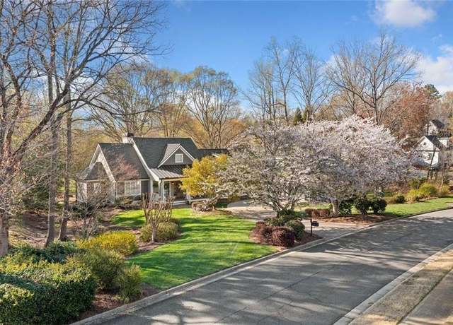 Property at 4054 Hickory Fairway Dr, Woodstock, GA 30188, 4 beds, 3.5 baths