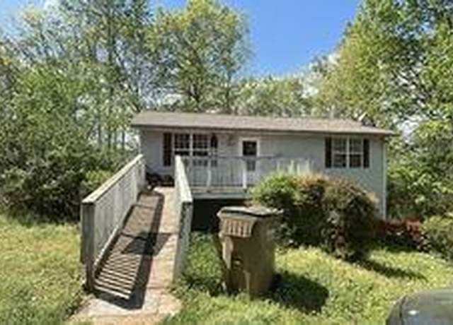 Property at 5210 Sawnee Ln, Gainesville, GA 30506, 3 beds, 2 baths