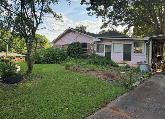 Property at 3838 Dunbury Ln, Decatur, GA 30032, 4 beds, 2 baths