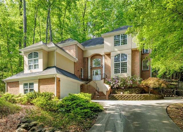 Property at 815 Marshview Close, Roswell, GA 30076, 5 beds, 4.5 baths