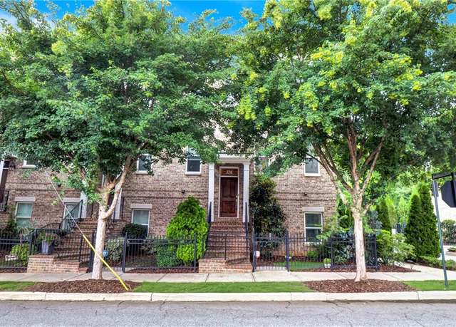 Property at 326 Brownstones Cir NE, Atlanta, GA 30312, 3 beds, 3.5 baths