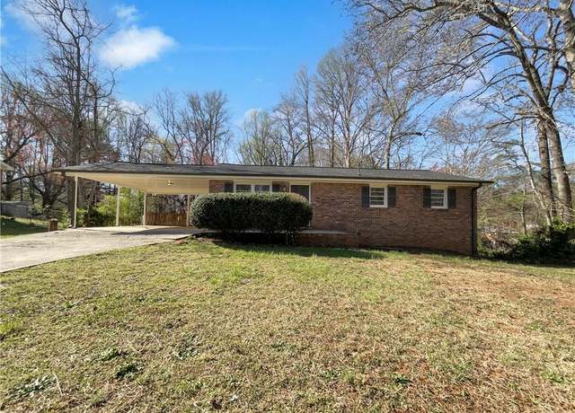 Property at 3686 Sweetbriar Cir, Lithia Springs, GA 30122, 3 beds, 2 baths