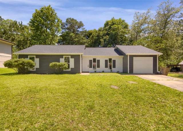 Property at 589 Wilmont Dr, Jonesboro, GA 30238, 3 beds, 2 baths
