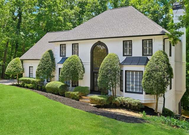 Property at 5495 Hampstead Way, Johns Creek, GA 30097, 5 beds, 3.5 baths