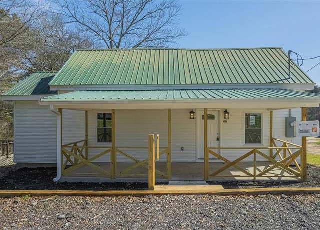 Property at 3107 Hendrix Cir, Covington, GA 30014, 4 beds, 2 baths