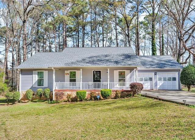 Property at 8698 Twin Oaks Dr, Jonesboro, GA 30236, 3 beds, 2 baths