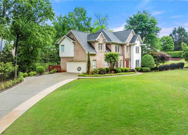 Property at 125 Forrest Lake Rd, Johns Creek, GA 30022, 5 beds, 3.5 baths