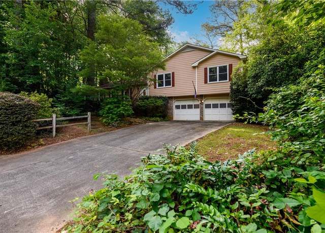 Property at 4324 Japonica Ct SW, Lilburn, GA 30047, 3 beds, 2 baths