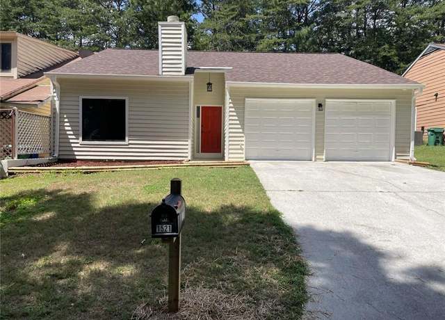 Property at 1521 Dillard Rd, Stone Mountain, GA 30088, 3 beds, 2 baths