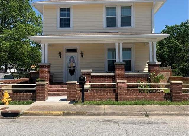 Property at 1102 Phillips St, Augusta, GA 30901, 4 beds, 2 baths