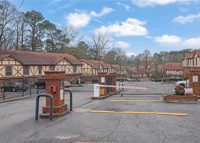Property at 3236 Abbeywood Dr, Decatur, GA 30034, 2 beds, 1.5 baths