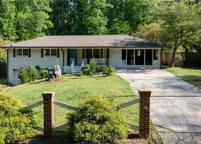 Property at 3627 Groovers Lake Rd, Lithia Springs, GA 30122, 4 beds, 2 baths