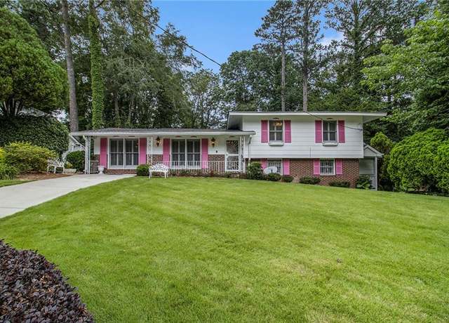 Property at 2983 Peek Rd NW, Atlanta, GA 30318, 4 beds, 3 baths