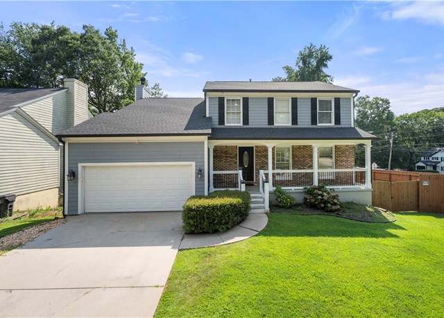 Property at 890 Eagle Creek Dr, Lawrenceville, GA 30044, 5 beds, 3 baths