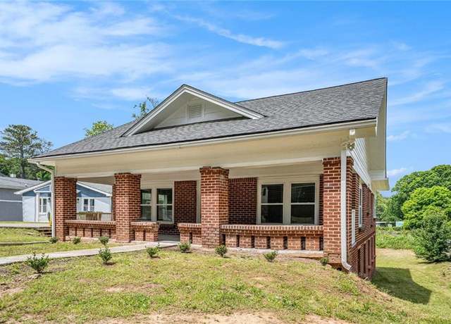 Property at 1220 Hightower Rd NW, Atlanta, GA 30318, 3 beds, 2 baths
