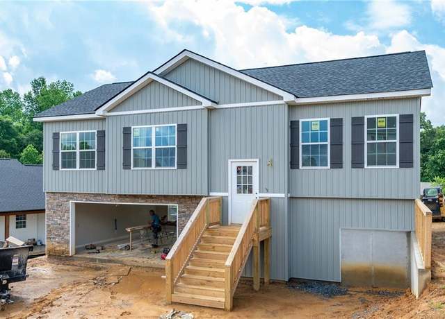 Property at 116 Westview Dr SW, Calhoun, GA 30701, 3 beds, 2 baths