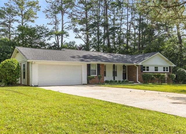 Property at 4149 Indian Lake Cir, Stone Mountain, GA 30083, 4 beds, 2 baths