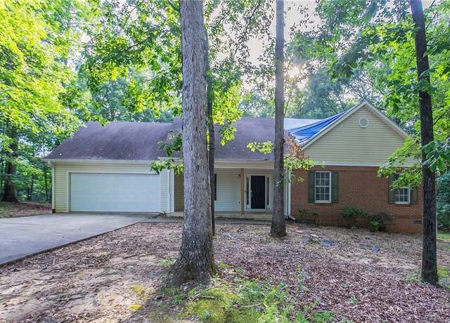 Property at 930 Thornwood Cir, Covington, GA 30016, 3 beds, 2 baths