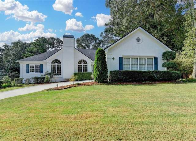 Property at 2355 Quail Creek Ter, Buford, GA 30519, 5 beds, 4 baths