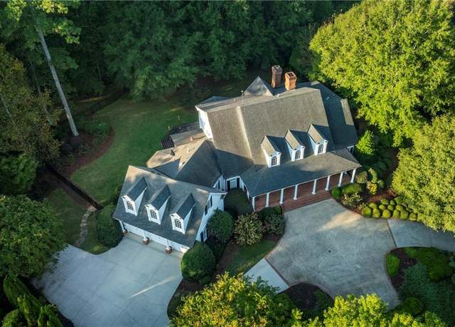 Property at 307 Meadowlands Dr, Talking Rock, GA 30175, 4 beds, 5 baths