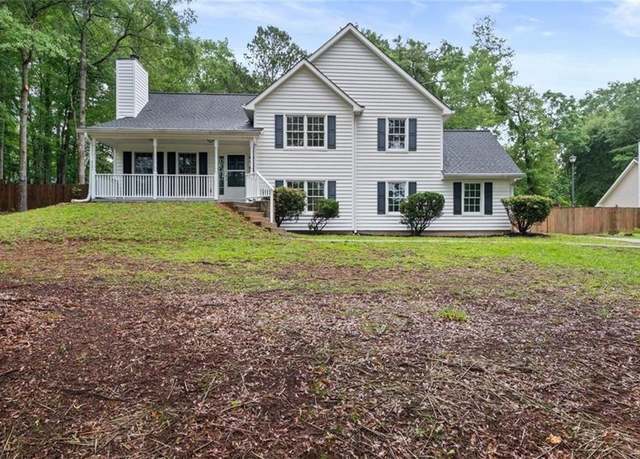 Property at 100 Gales Way, Newnan, GA 30263, 5 beds, 3 baths