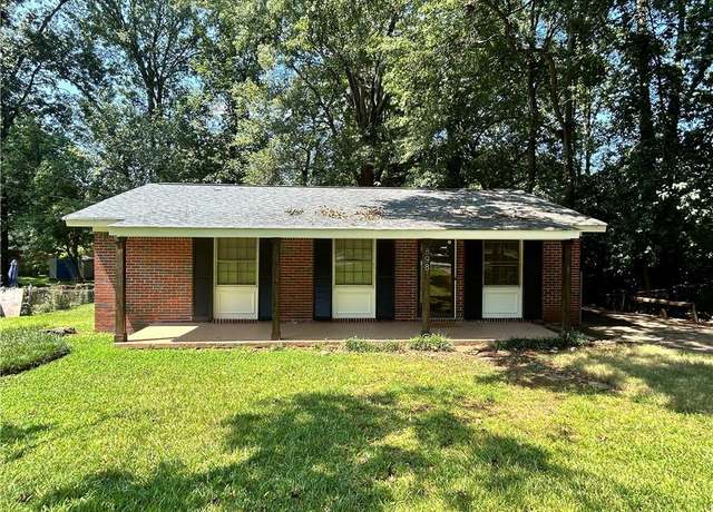 Property at 898 Verona Dr, Clarkston, GA 30021, 2 beds, 1 bath