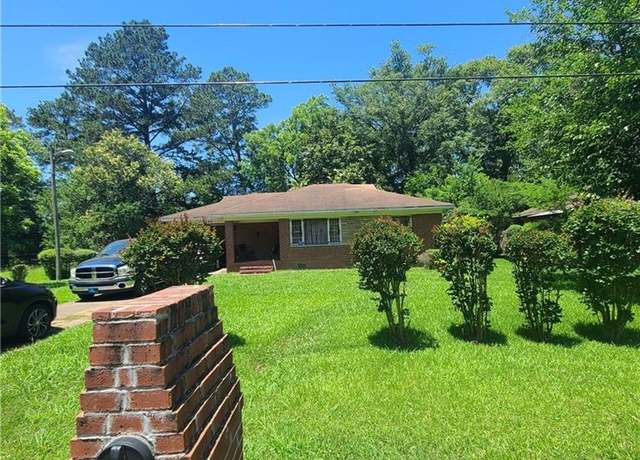 Property at 2045 Howe Ave, Columbus, GA 31903, 3 beds, 1 bath