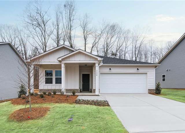 Property at 3008 Orwell Dr, Gainesville, GA 30507, 4 beds, 2 baths