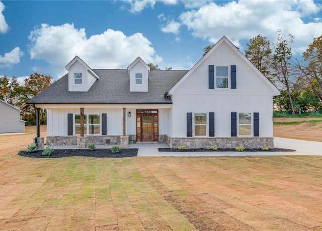 Property at 6409 River Plantation Dr, Lula, GA 30554, 4 beds, 3.5 baths