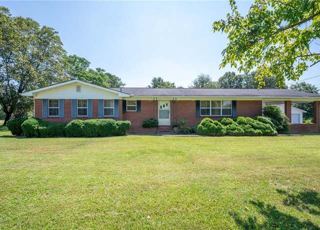 Property at 2593 Chatsworth Highway 225 NE, Calhoun, GA 30701, 3 beds, 2 baths