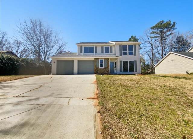 Property at 901 Chapman Cir, Stone Mountain, GA 30088, 4 beds, 2.5 baths