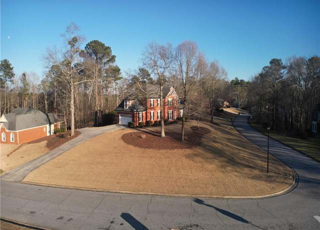 Property at 5700 Thrasher Ln, Conyers, GA 30094, 5 beds, 3.5 baths
