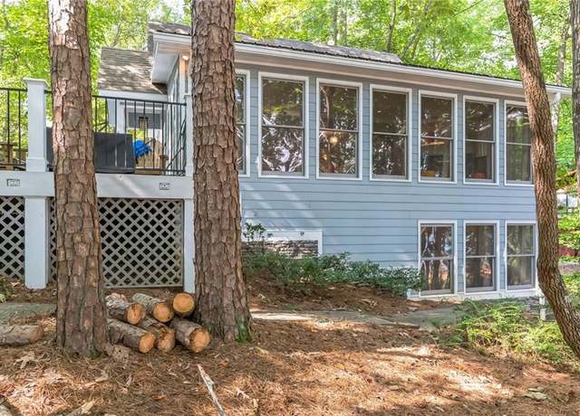 Property at 455 Chase Landing Rd, Martin, GA 30557, 5 beds, 2.5 baths