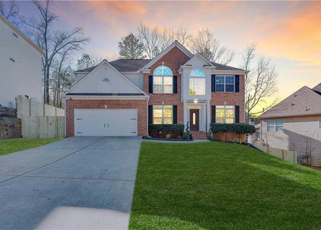 Property at 3135 Esplanade Cir SW, Atlanta, GA 30311, 7 beds, 4 baths